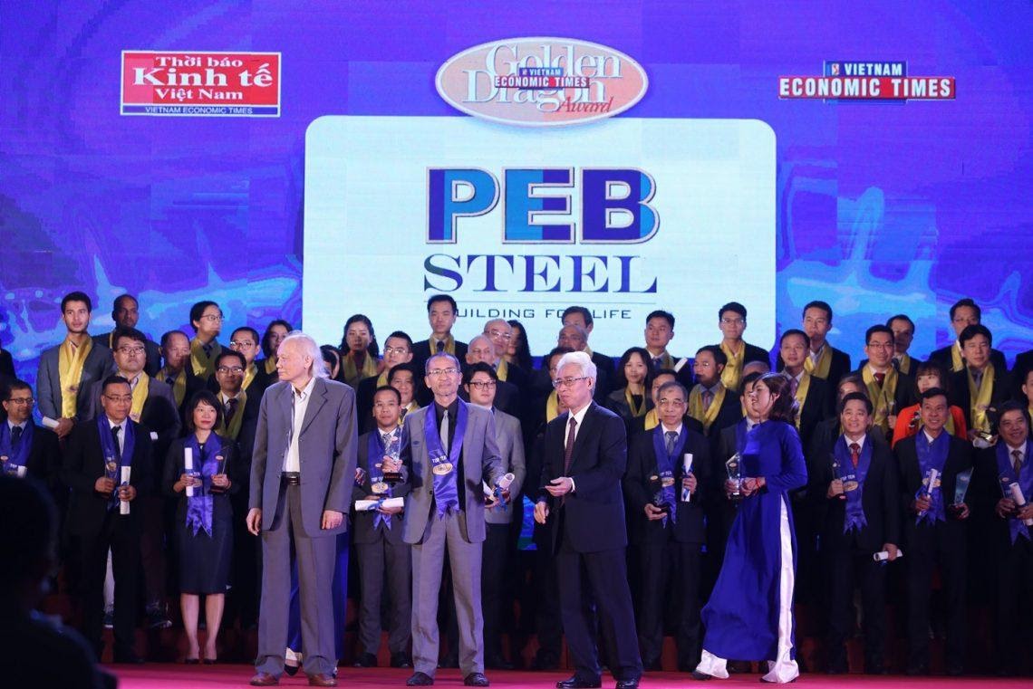 Representatives of PEB Steel and the best enterprises to receive the Golden Dragon Award 2017.