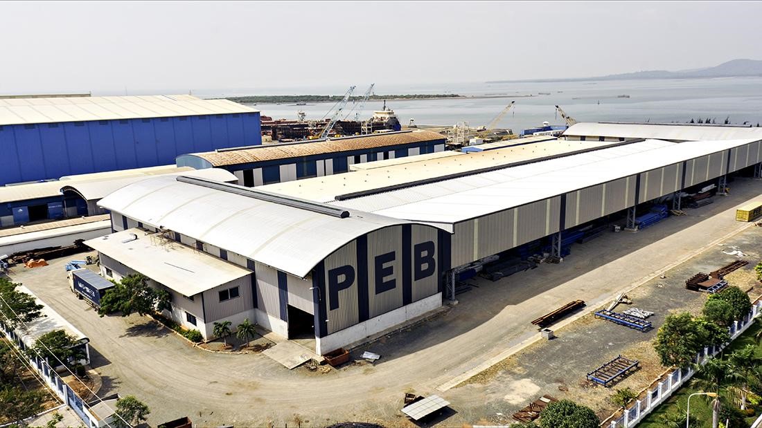 All PEB Steel’s manufacturing factories are well-equipped and fully automated