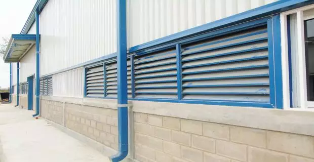 Gutter Downspout in Prefabricated steel building project - bangunan struktur baja